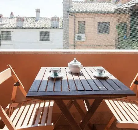 Апартаменты Your Boutique Spacious Via Del Corso
