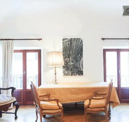 Апартаменты Your Boutique Spacious Via Del Corso *